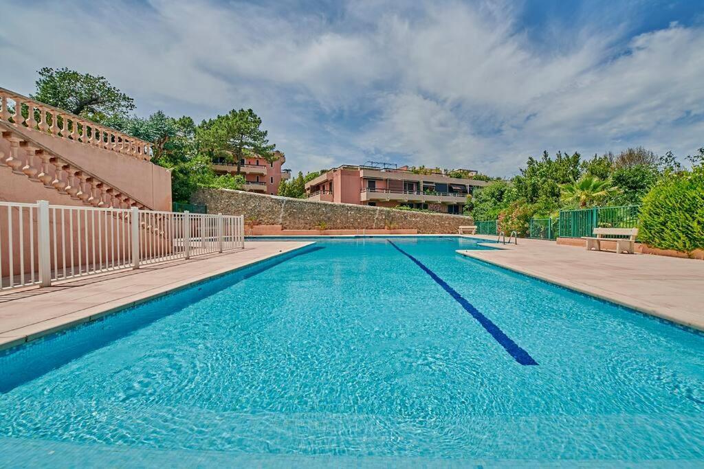 Sunrise -Swimming-Pool-Saint-Tropez Center-Parking Διαμέρισμα Εξωτερικό φωτογραφία